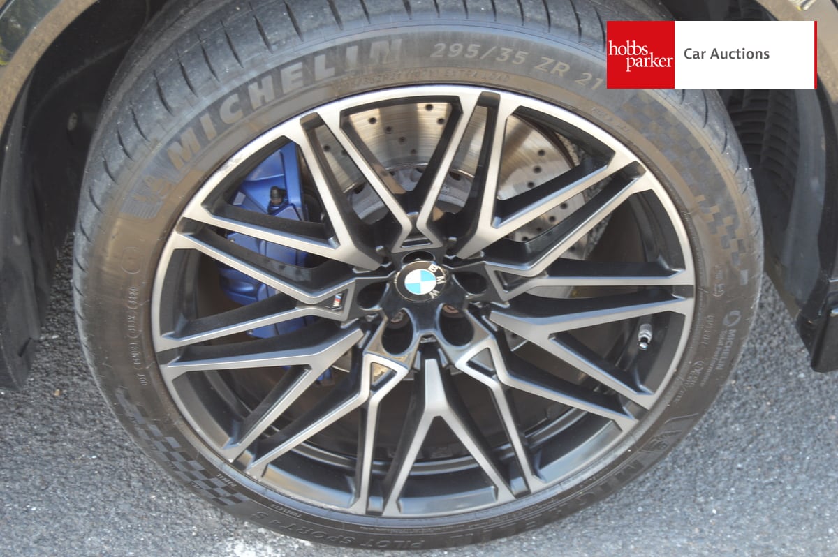 BMW X5 M COMPETITION AUTO image 9