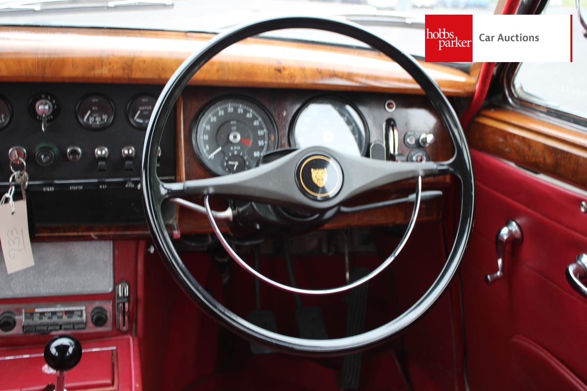 JAGUAR 240 image 26