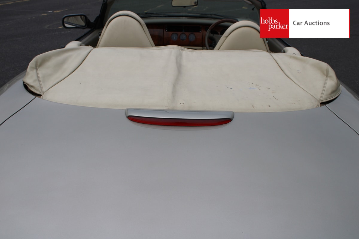 JAGUAR XK8 CONVERTIBLE AUTO image 22