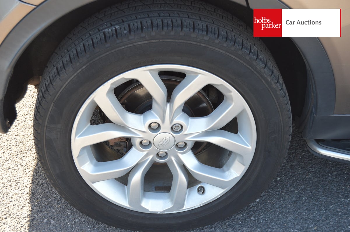 LAND ROVER DISCOVERY SPORT HSE TD4 A image 11