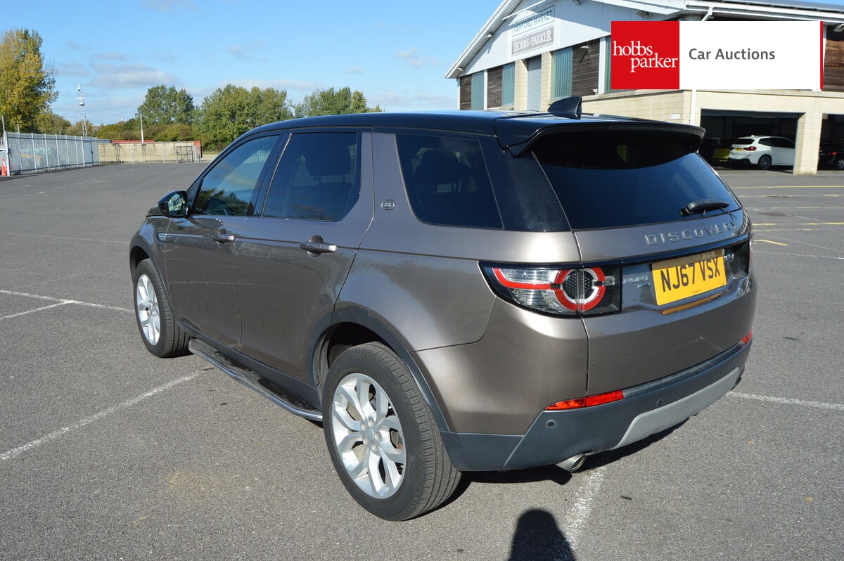 LAND ROVER DISCOVERY SPORT HSE TD4 A image 5