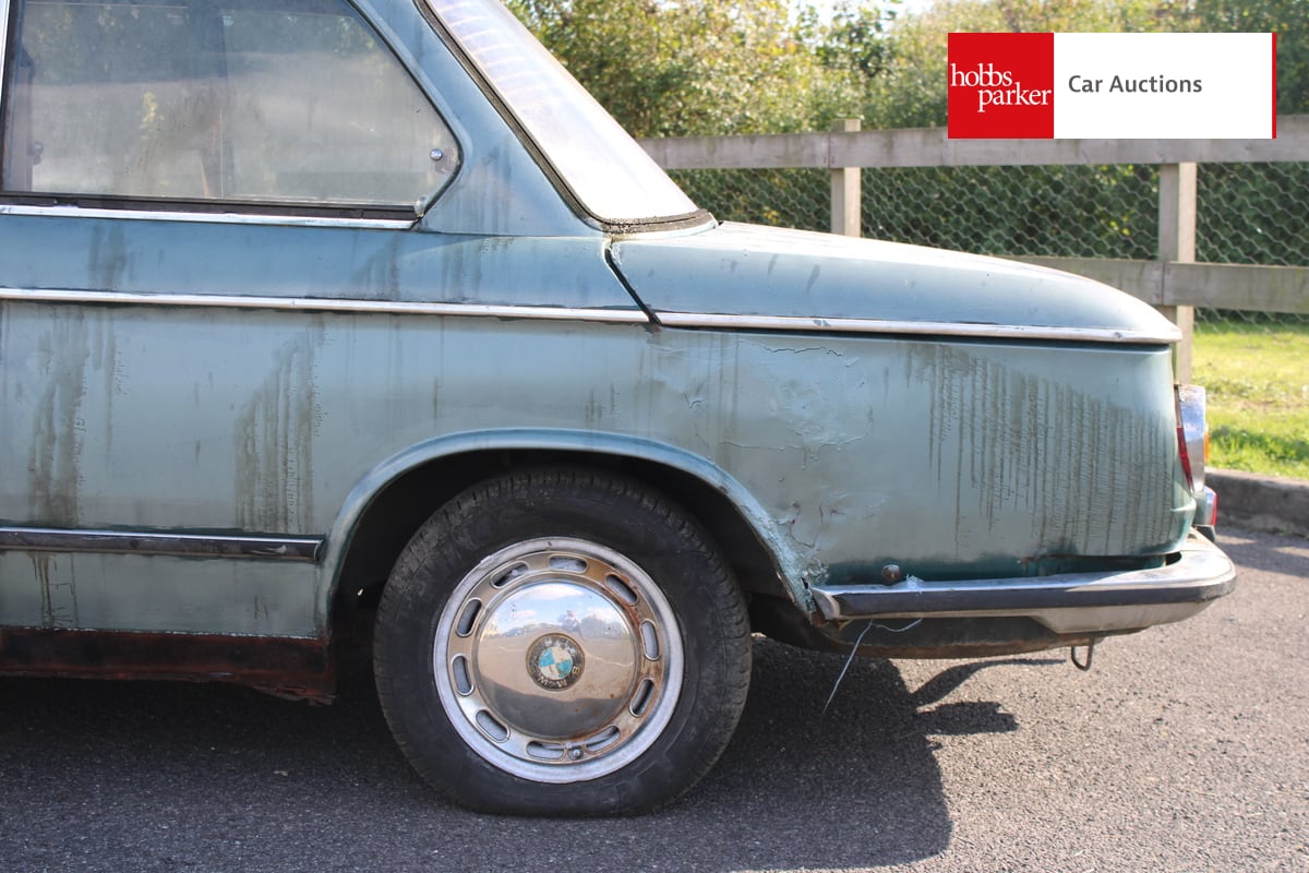BMW 1602 image 10