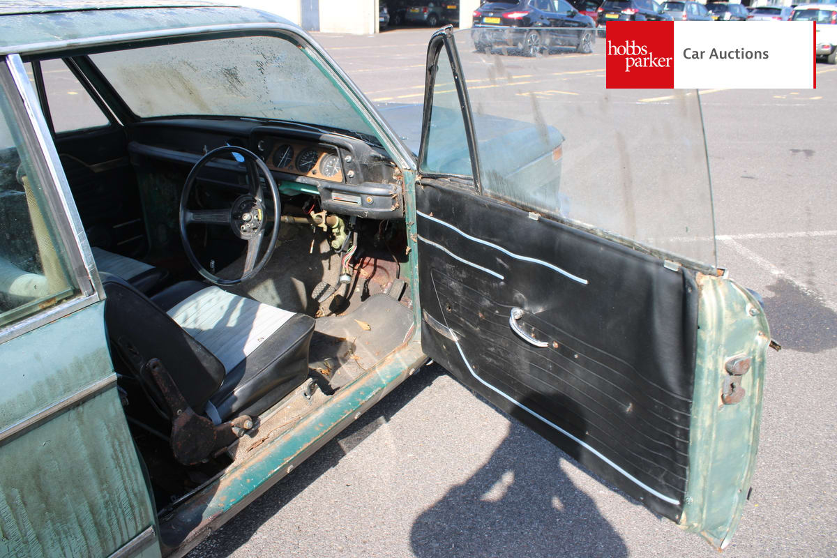 BMW 1602 image 15