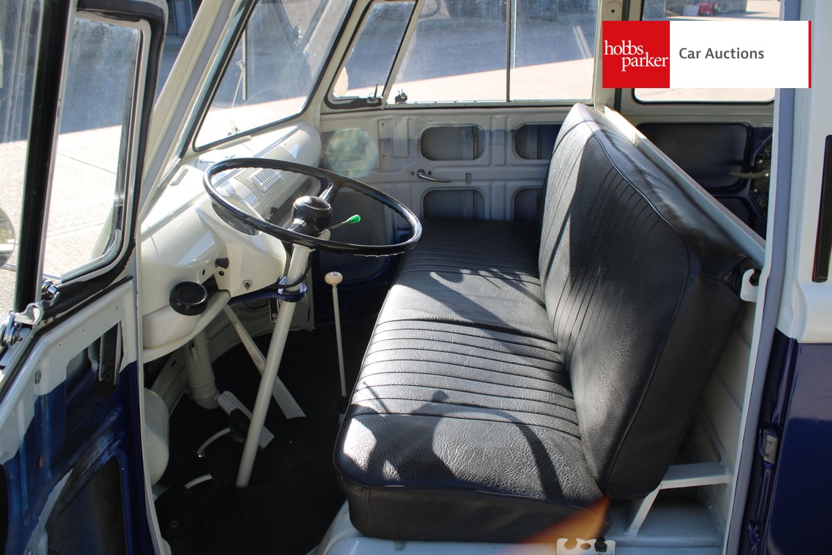 VOLKSWAGEN TYPE 2 SPLIT SCREEN COMBI CAMPER image 13