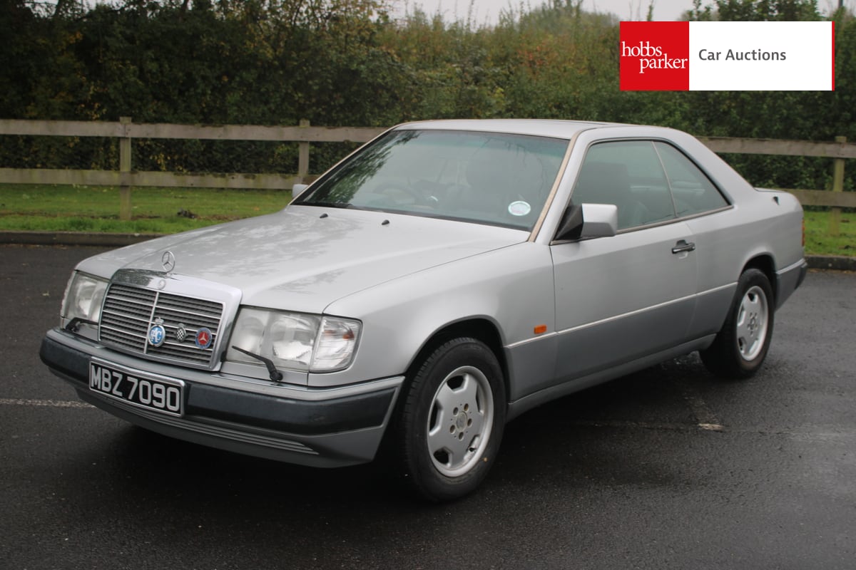 MERCEDES 300CE 24 image 8