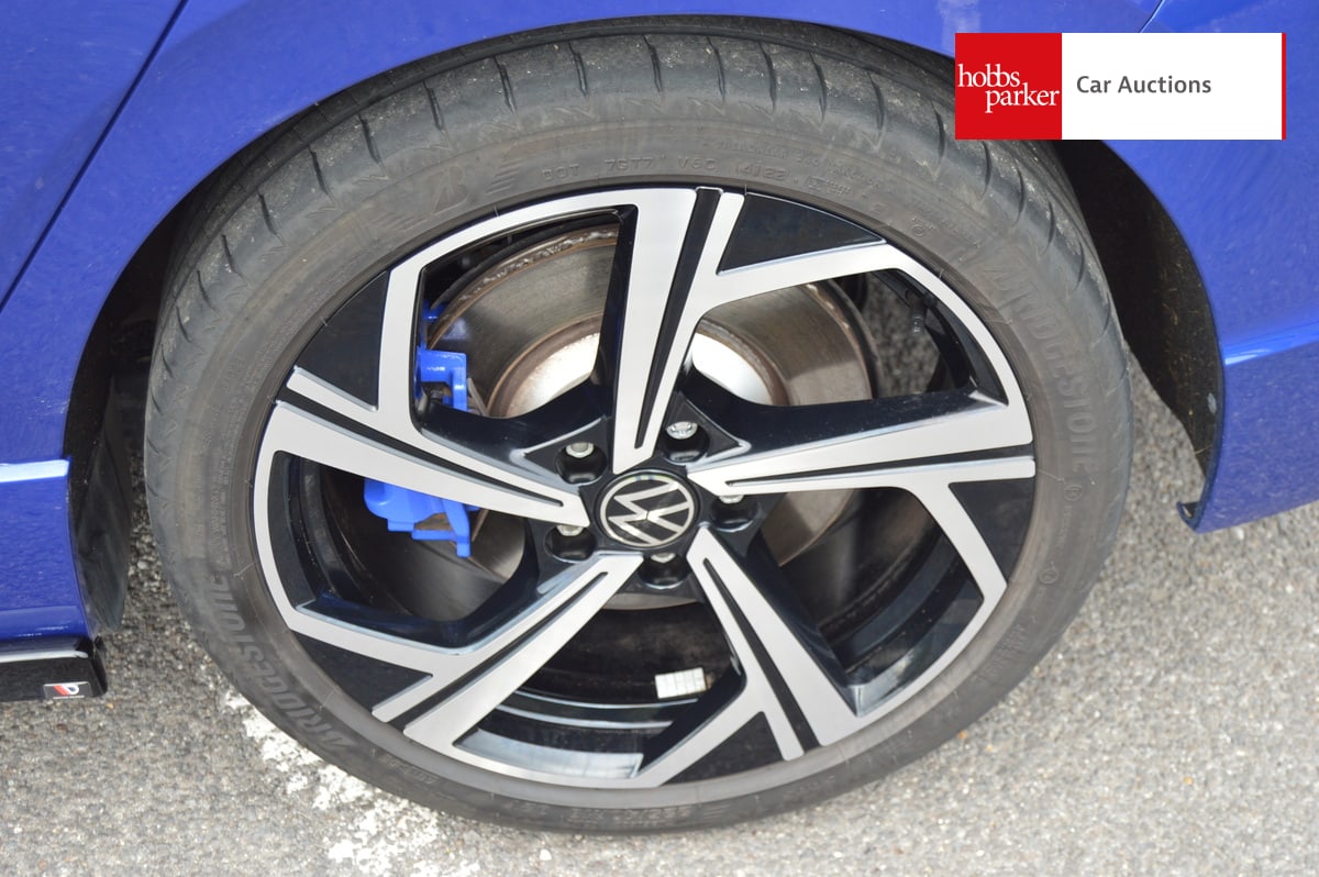 VOLKSWAGEN GOLF R TSI 4MOTION S-A image 10