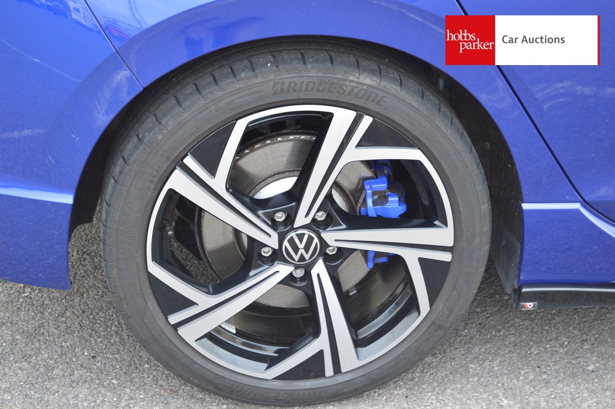 VOLKSWAGEN GOLF R TSI 4MOTION S-A image 11