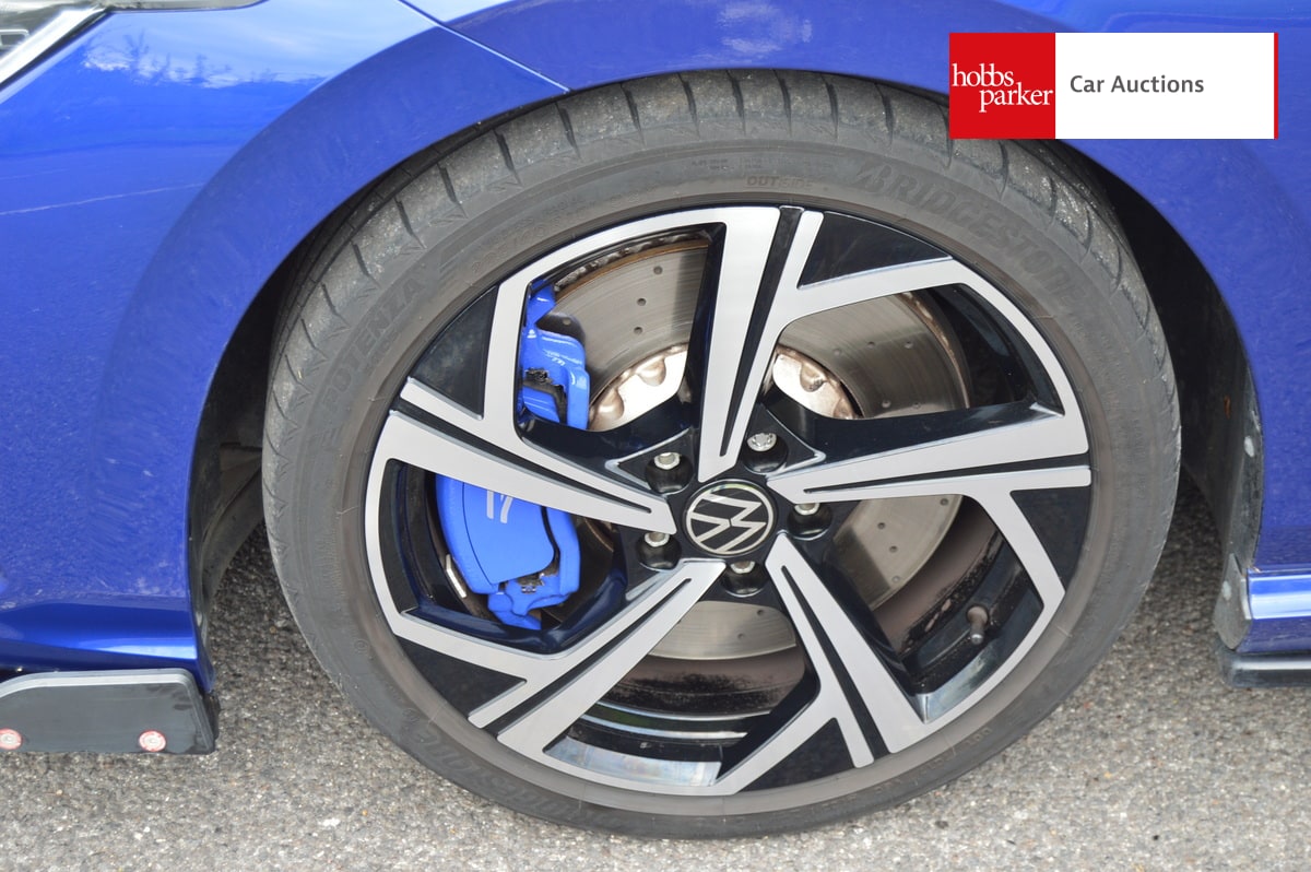 VOLKSWAGEN GOLF R TSI 4MOTION S-A image 9