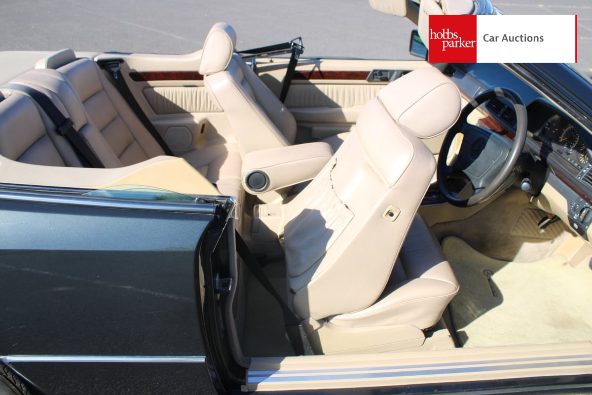 MERCEDES E320 A124 AUTO image 21