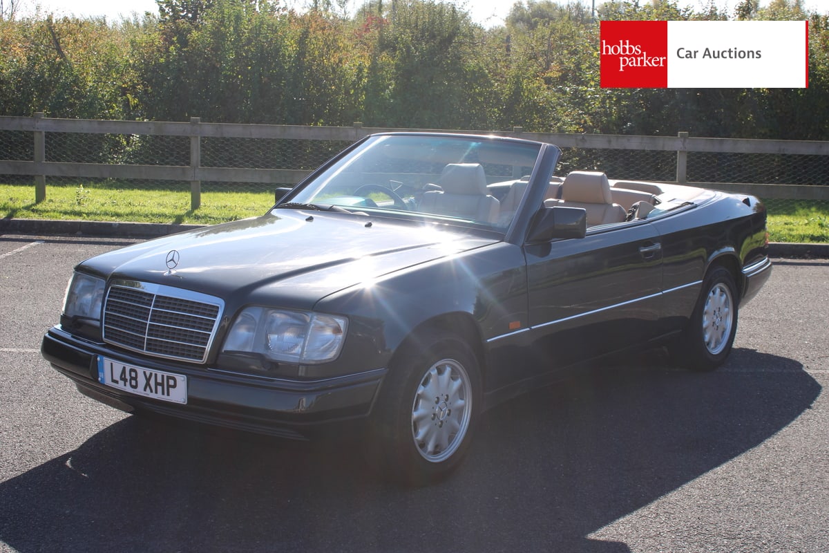 MERCEDES E320 A124 AUTO image 8