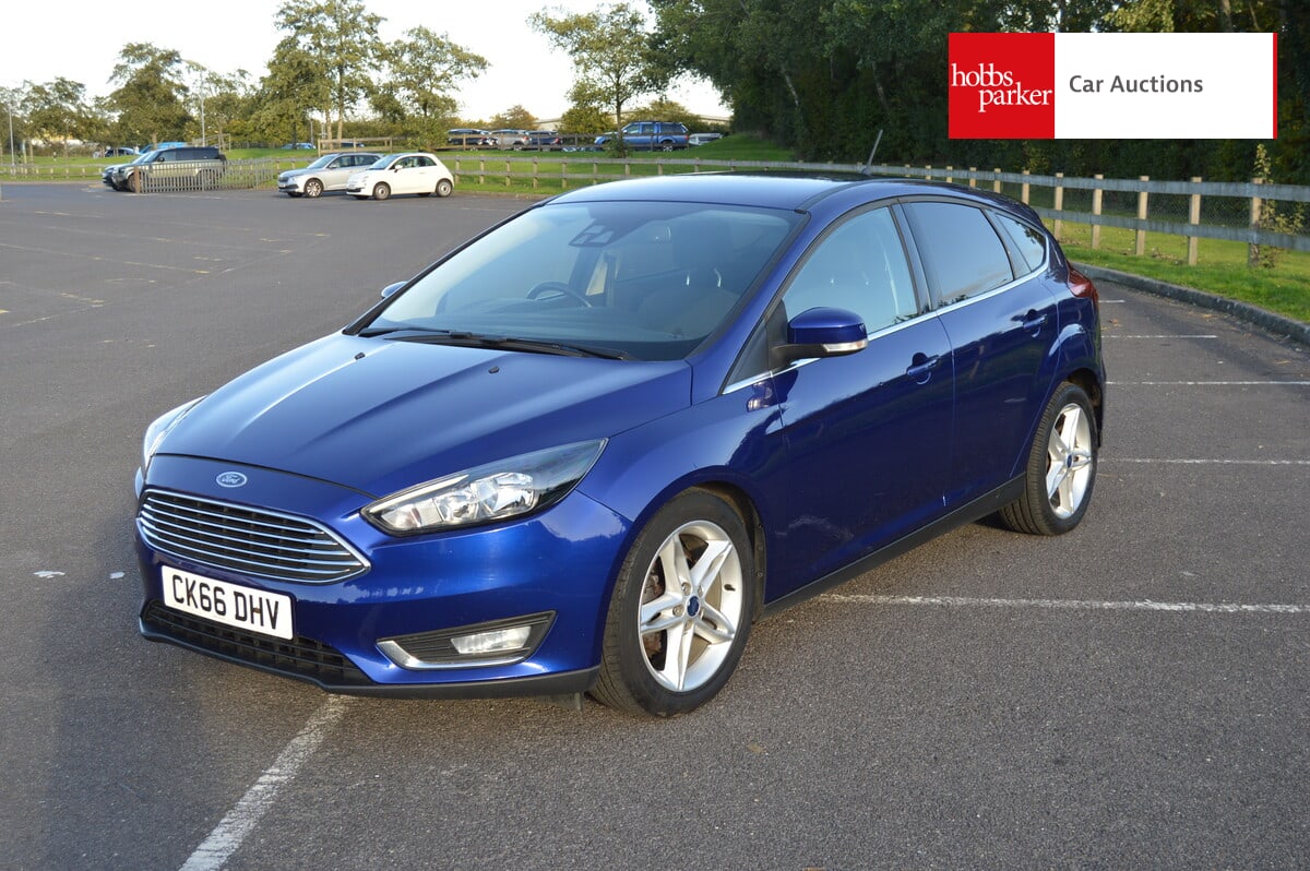 FORD FOCUS TITANIUM image 7