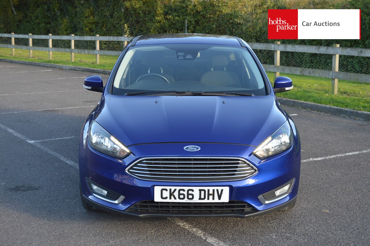 FORD FOCUS TITANIUM image 8