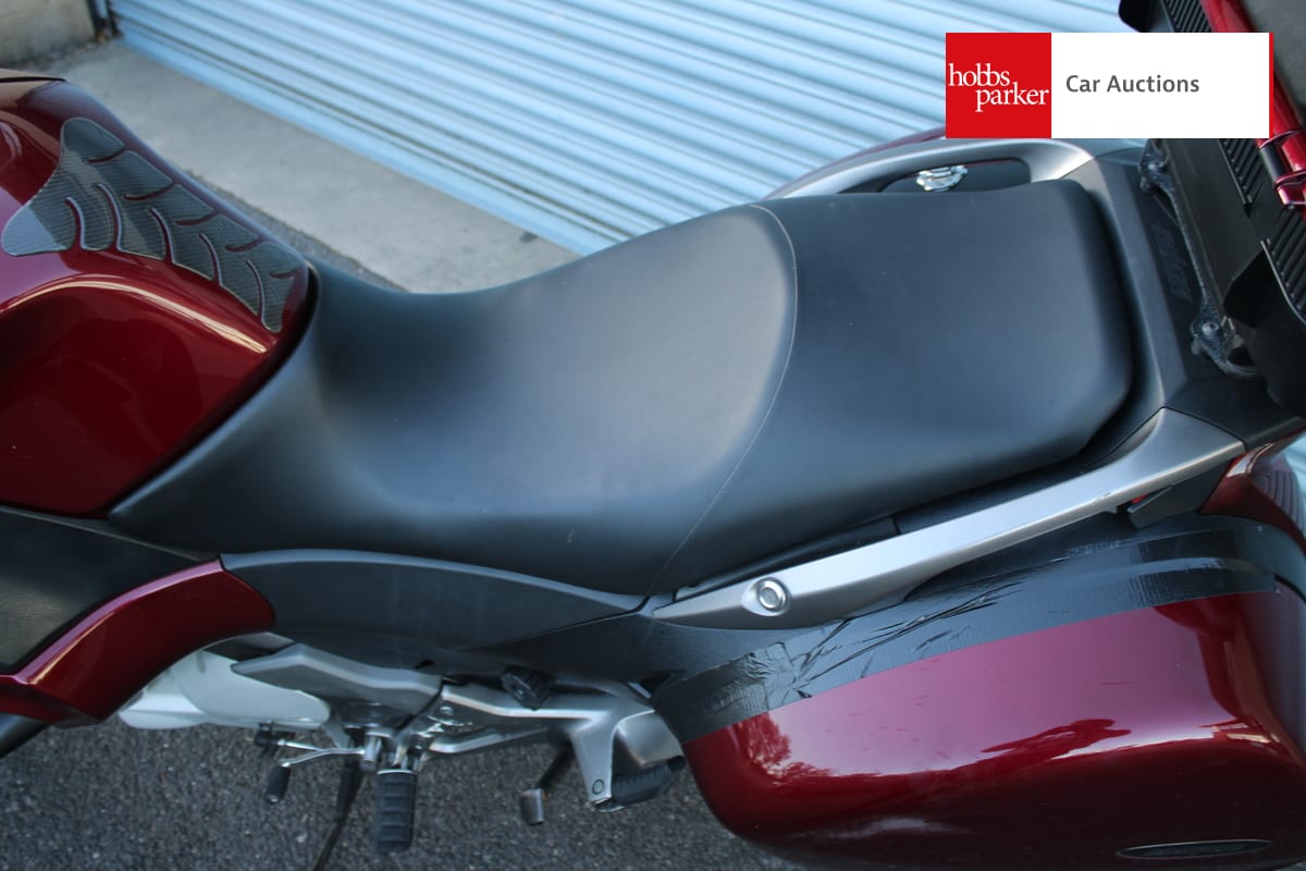 HONDA NT 700 VA-8 image 11