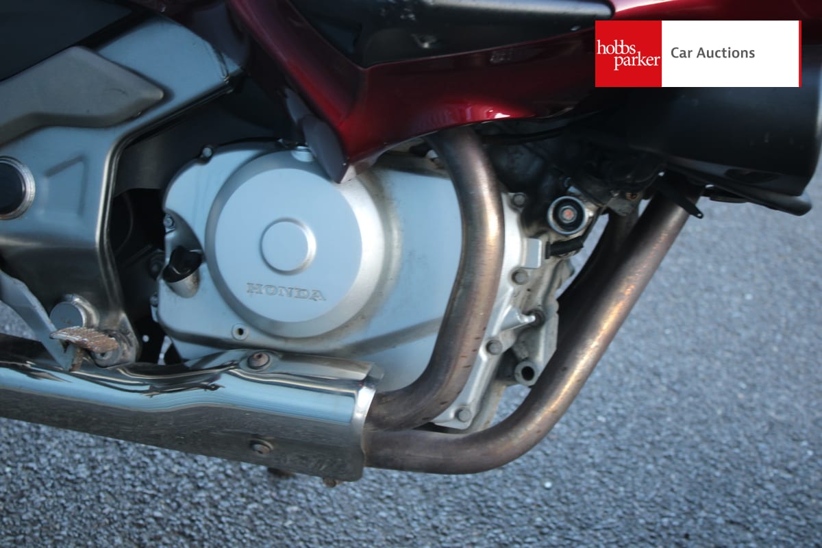 HONDA NT 700 VA-8 image 14