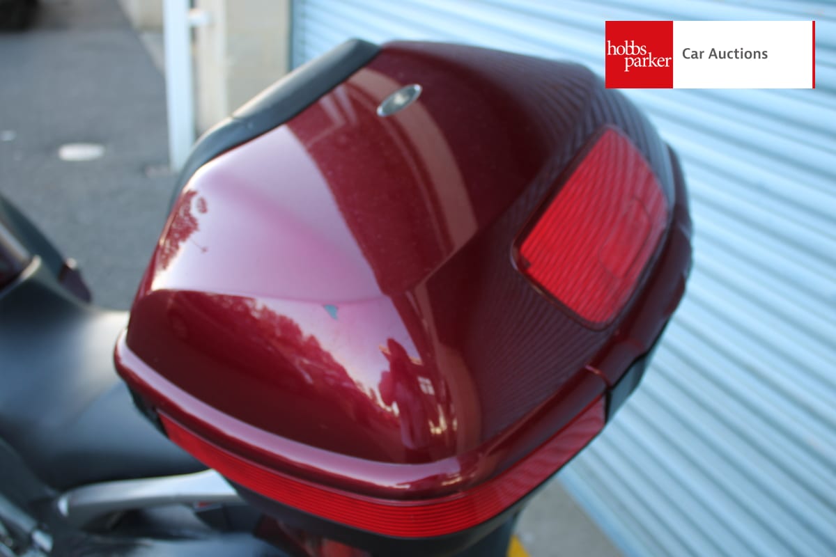 HONDA NT 700 VA-8 image 15