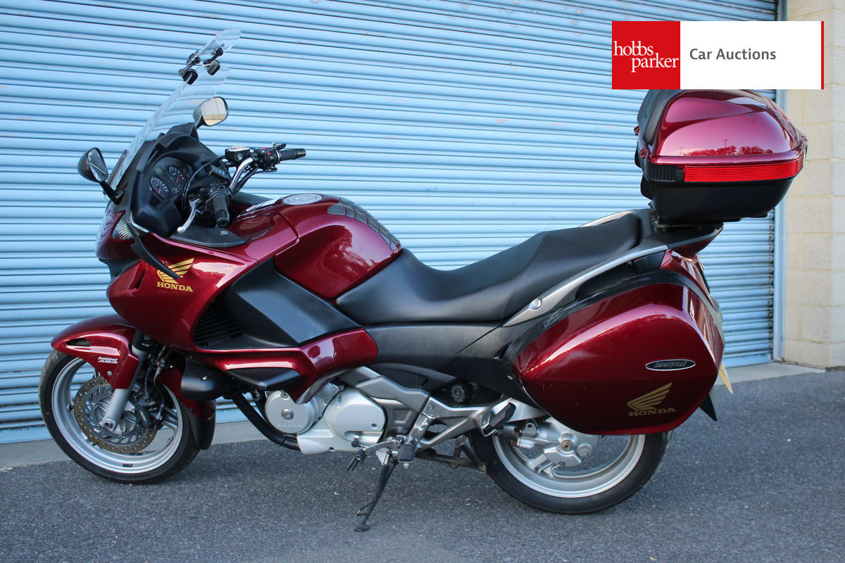 HONDA NT 700 VA-8 image 5