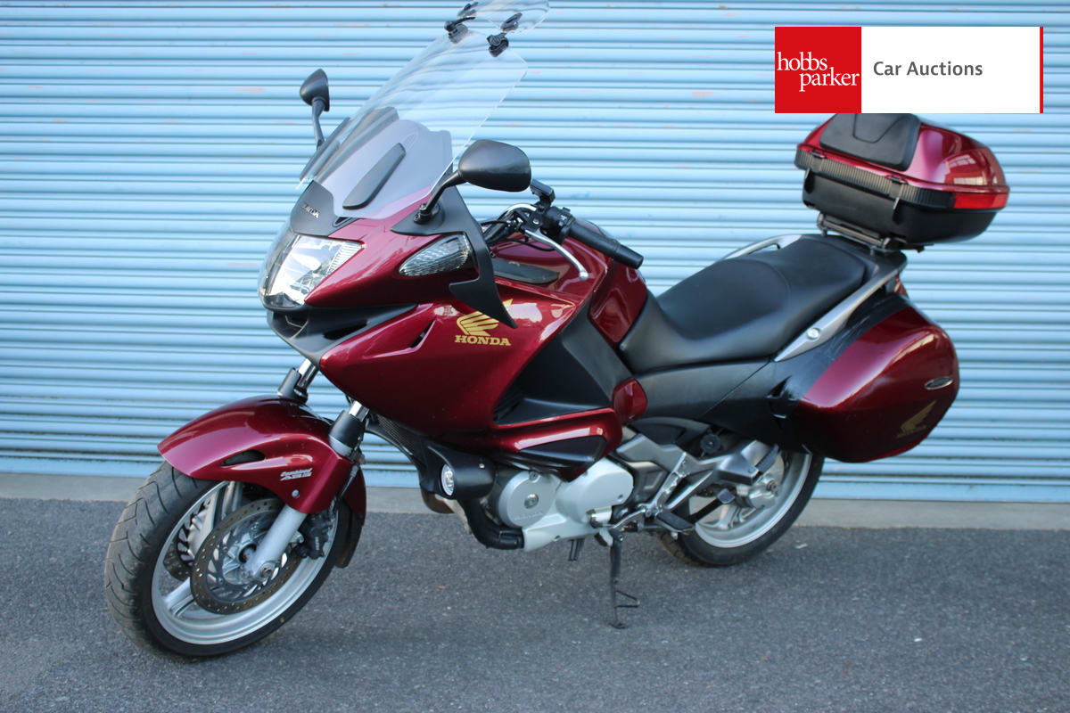 HONDA NT 700 VA-8 image 6