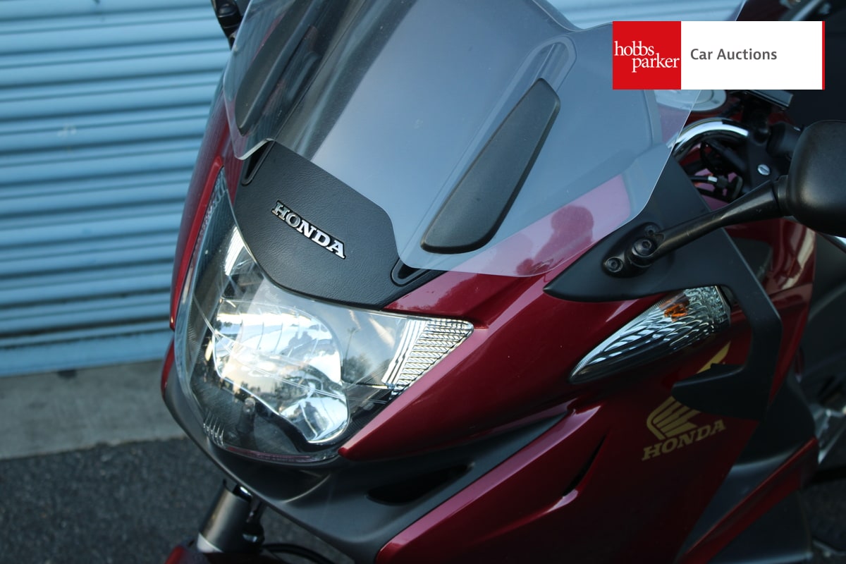 HONDA NT 700 VA-8 image 7