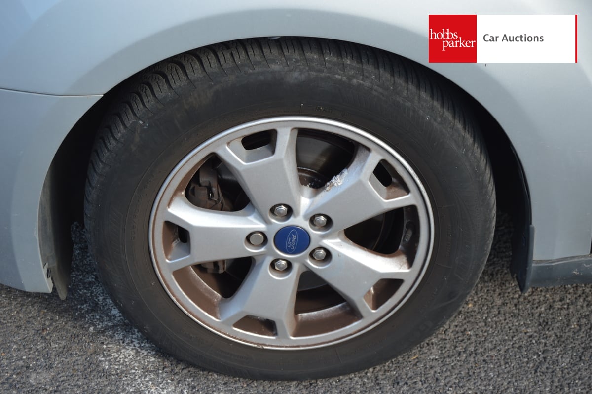 FORD TOURNEO CONNECT T-IUM TDC image 9