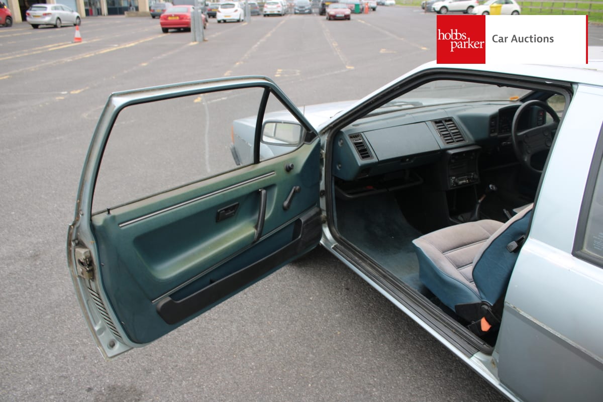 VOLKSWAGEN SCIROCCO GL MK2 image 24