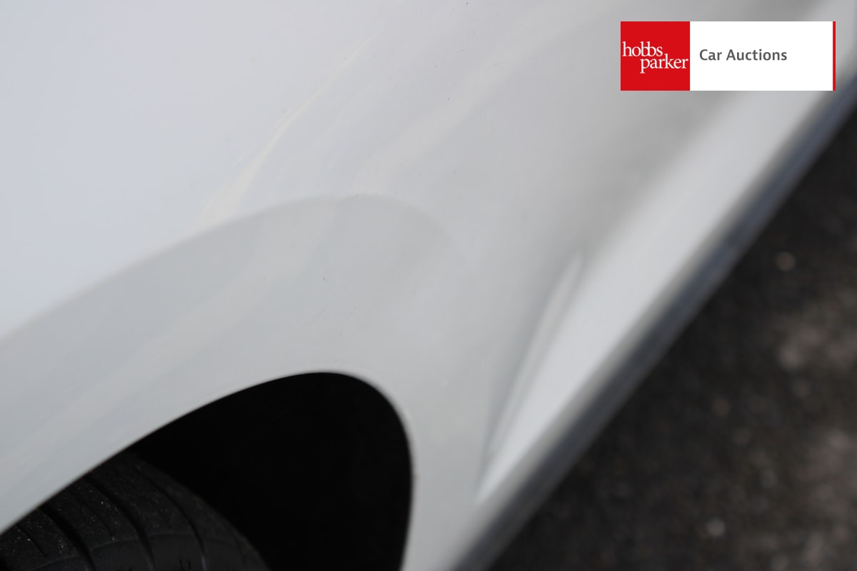 VOLKSWAGEN GOLF GTD image 19