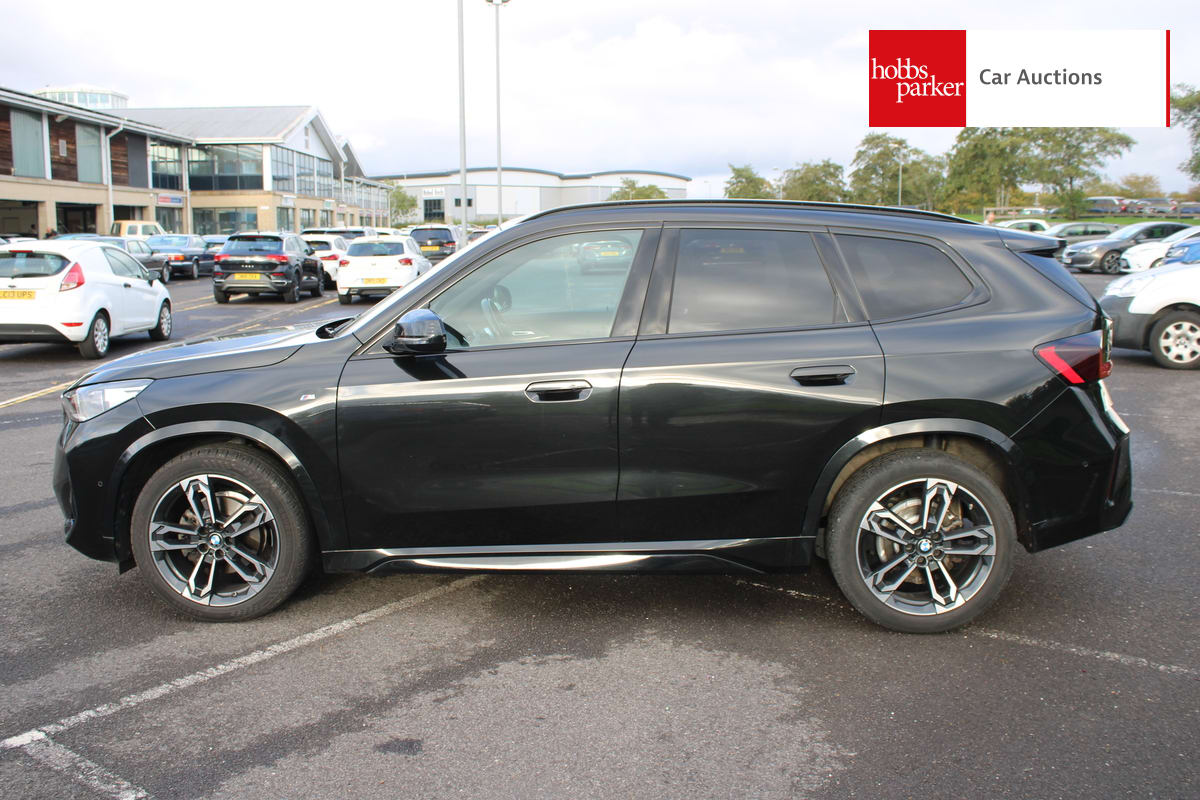 BMW X1 SDRVE 18D M SPORT PREM M image 6