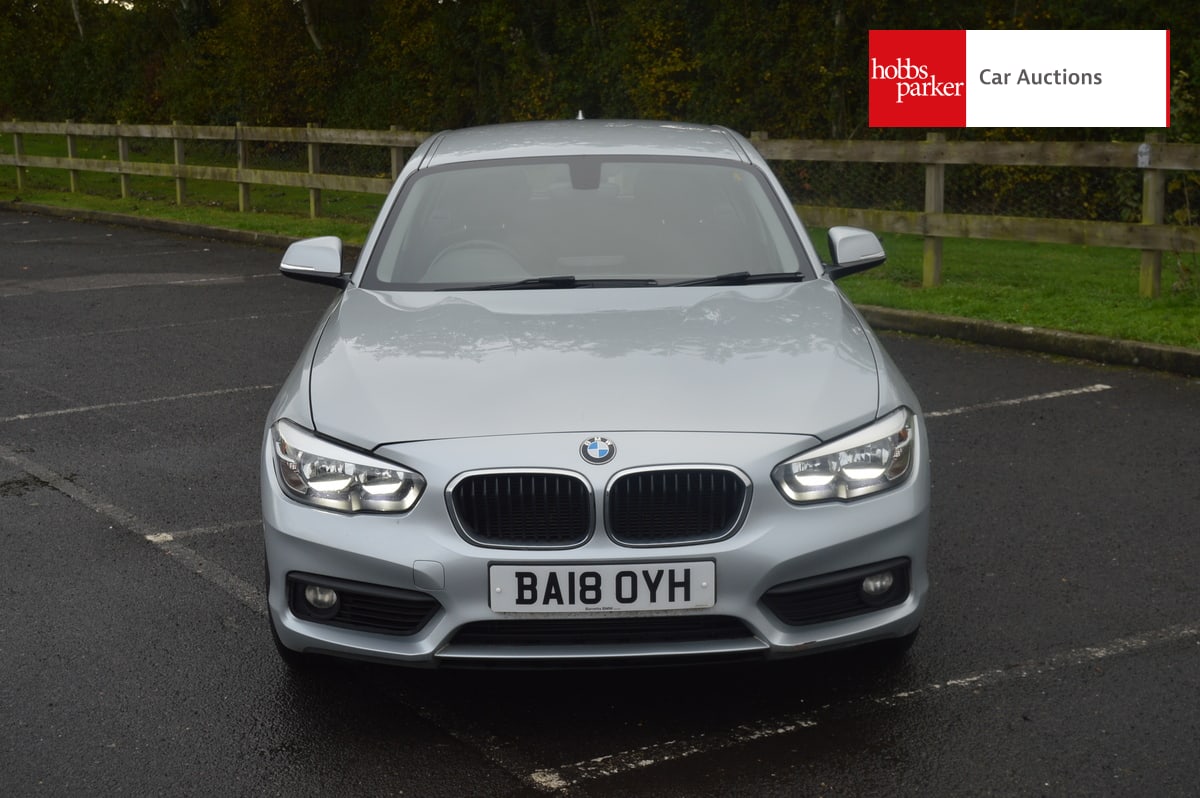 BMW 118I SE image 8