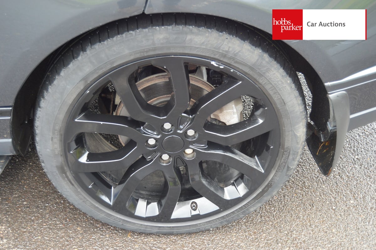 LAND ROVER RANGE ROVER VOGUE SDV6 AUTO image 10