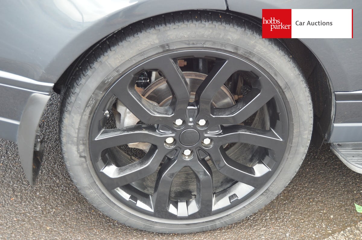 LAND ROVER RANGE ROVER VOGUE SDV6 AUTO image 11