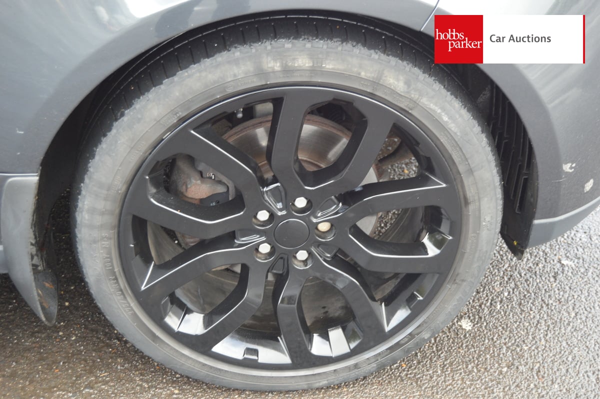 LAND ROVER RANGE ROVER VOGUE SDV6 AUTO image 12