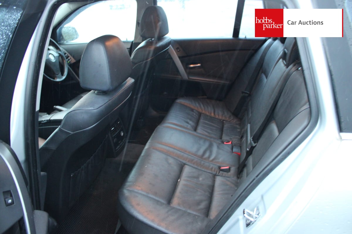 BMW 525D SE TOURING A image 14