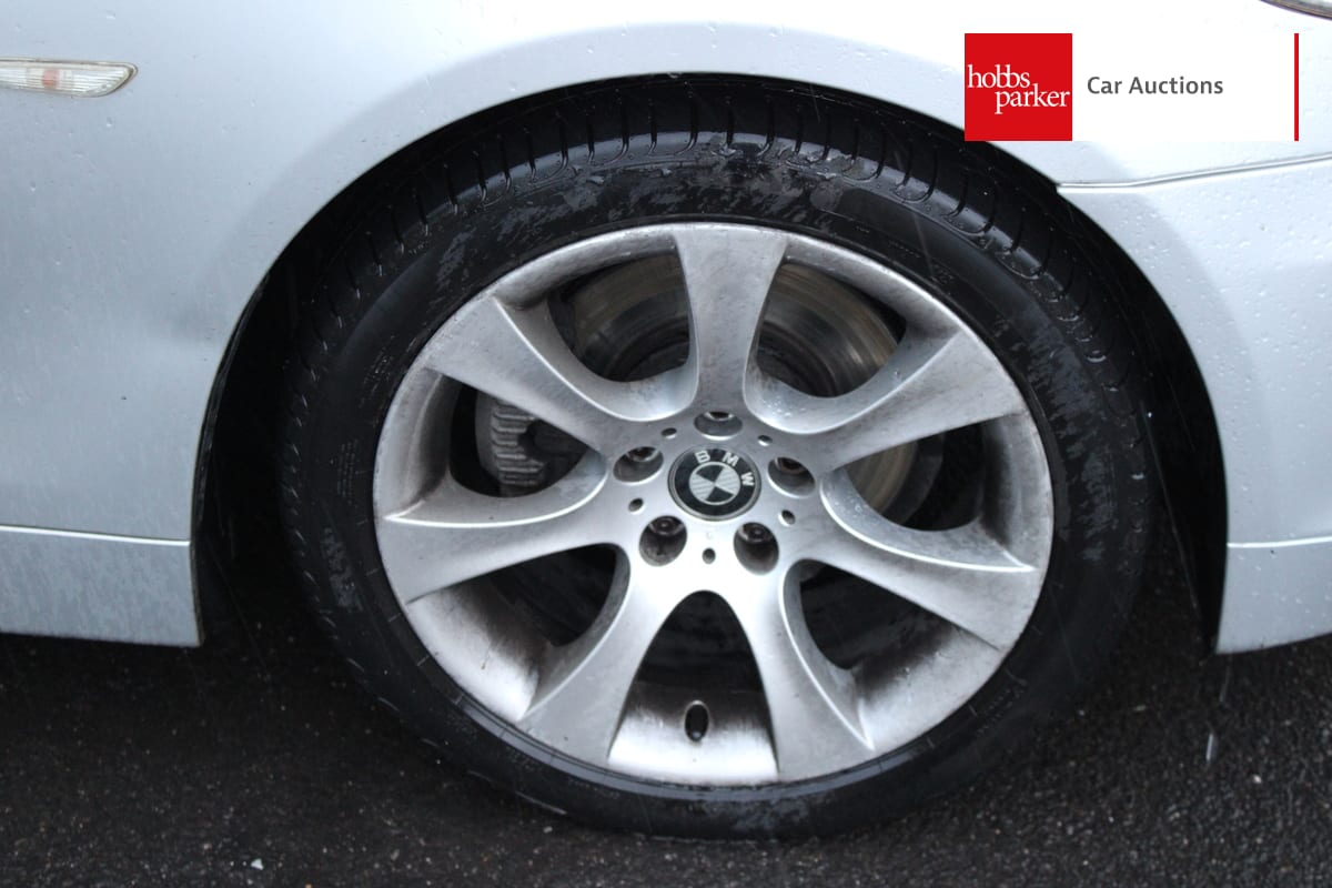 BMW 525D SE TOURING A image 9