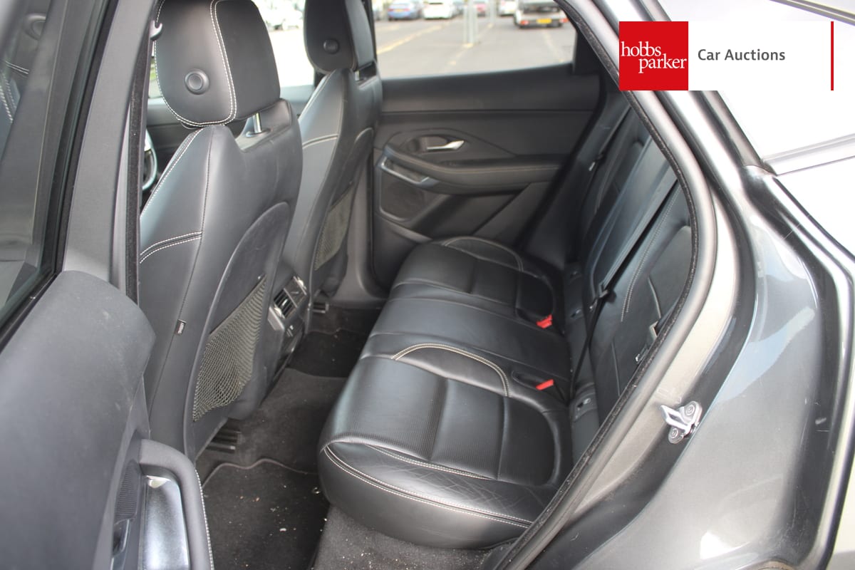 JAGUAR E-PACE R-DYNAMIC S D AWD AUTO image 14