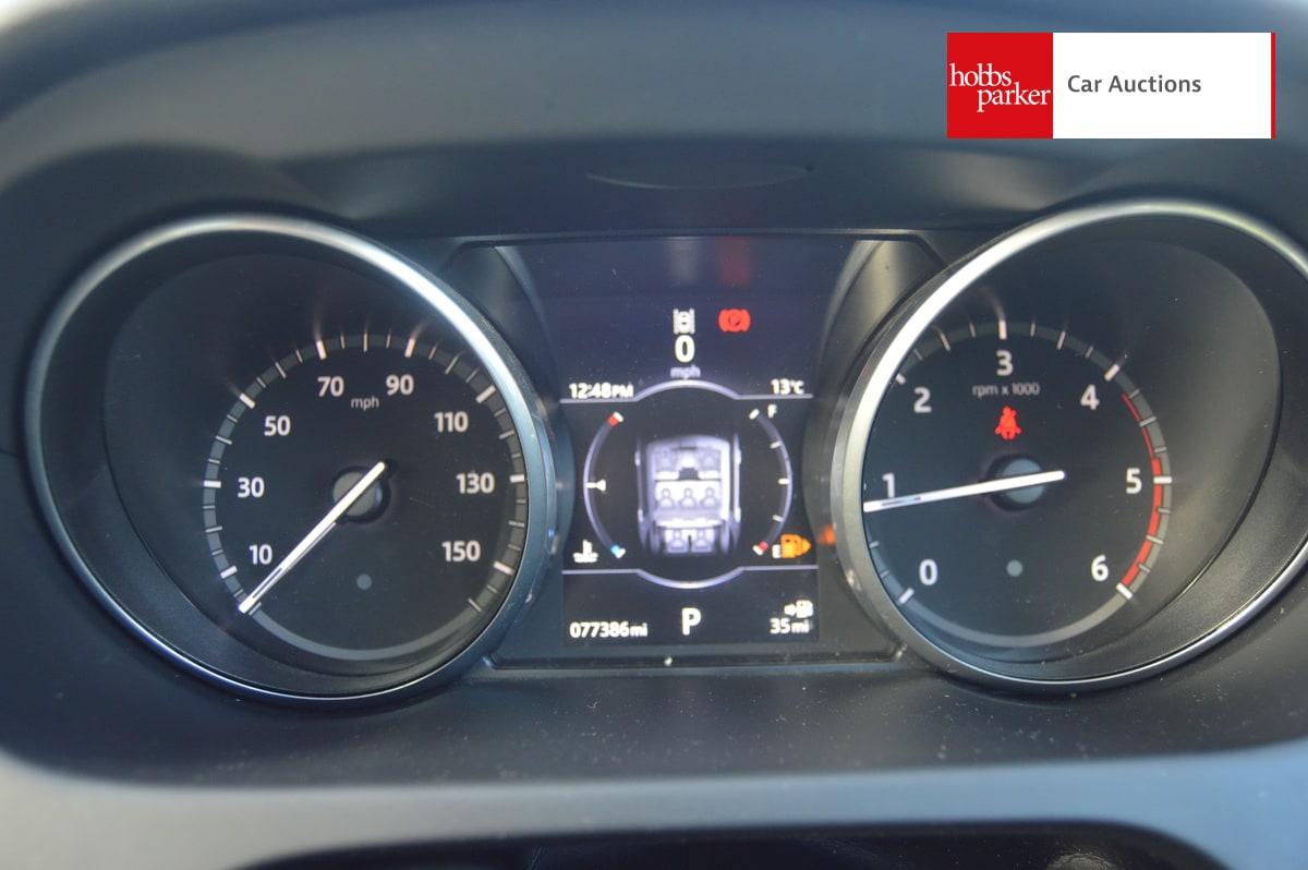 LAND ROVER DISCOVERY SPORT SE TECH TD4 A image 12