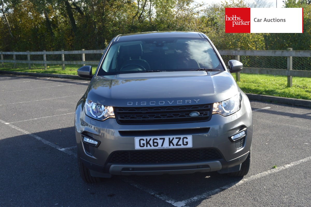 LAND ROVER DISCOVERY SPORT SE TECH TD4 A image 8