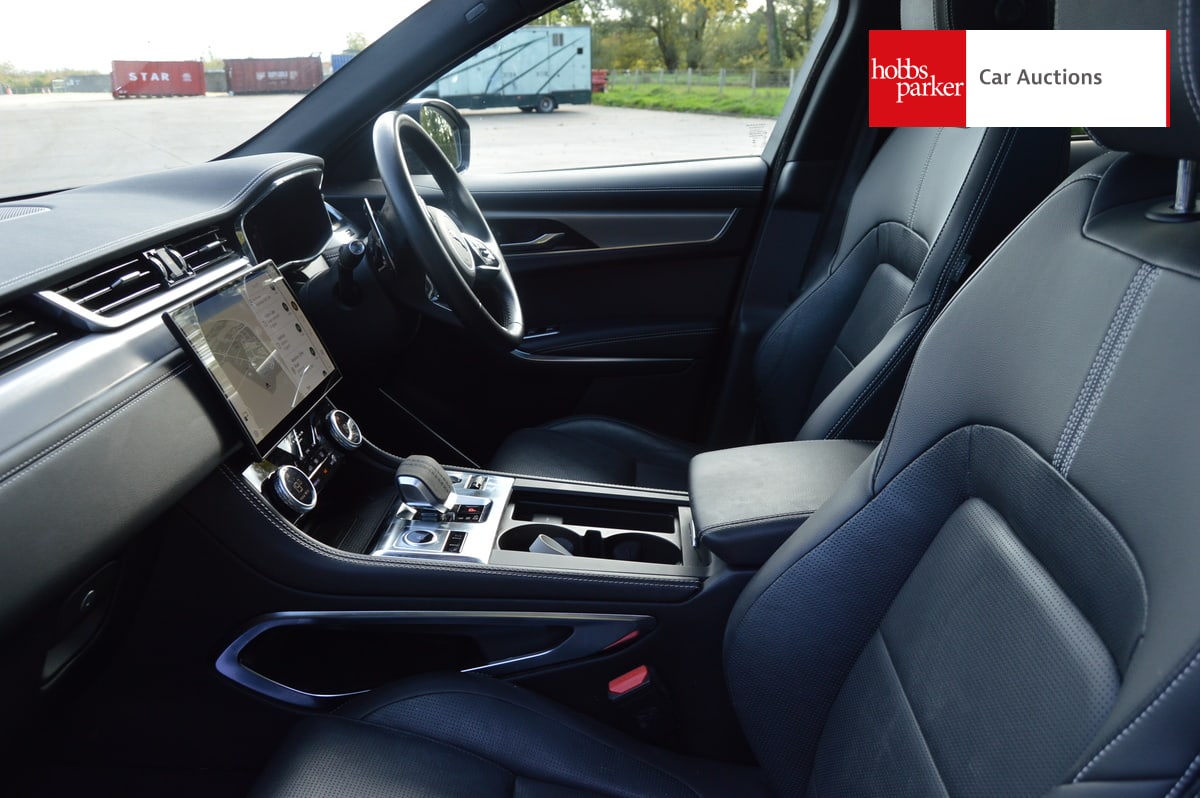 JAGUAR F-PACE RDYN SE BLK D MHEV AWD A image 13