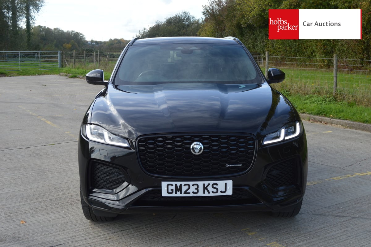 JAGUAR F-PACE RDYN SE BLK D MHEV AWD A image 8