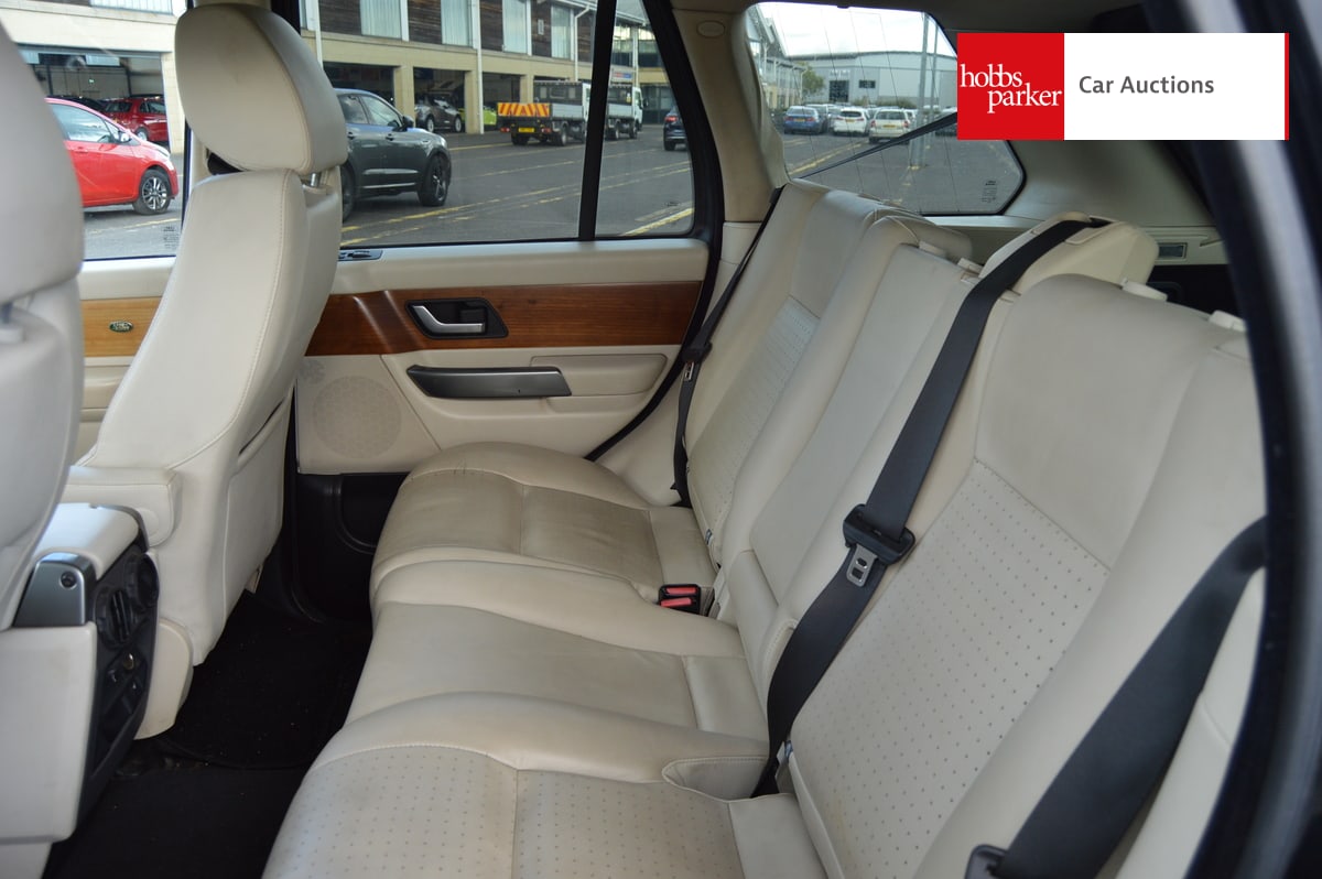 LAND ROVER RANGEROVER SPT V8SC STD A image 10