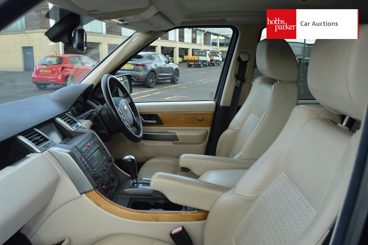 LAND ROVER RANGEROVER SPT V8SC STD A image 9