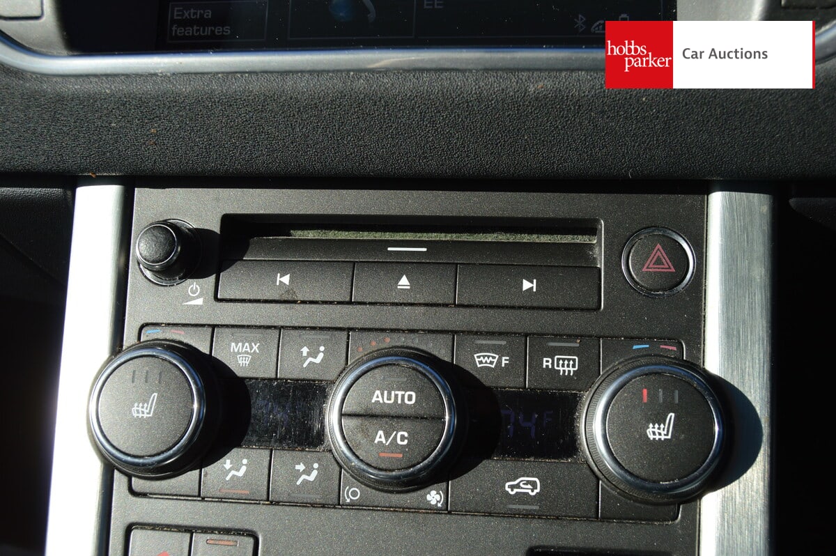 LAND ROVER RANGE ROVER EVOQUE PURE T SD4 image 18