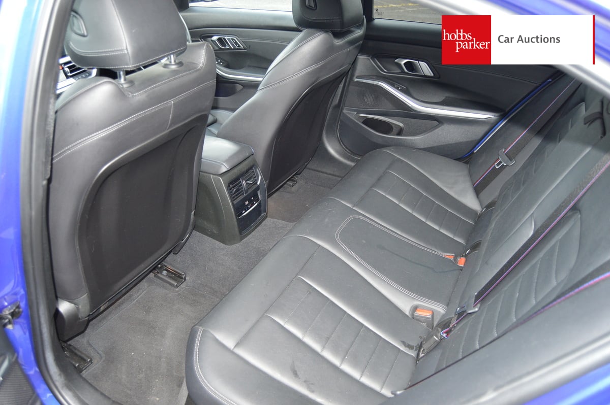 BMW 320I M SPORT AUTO image 14