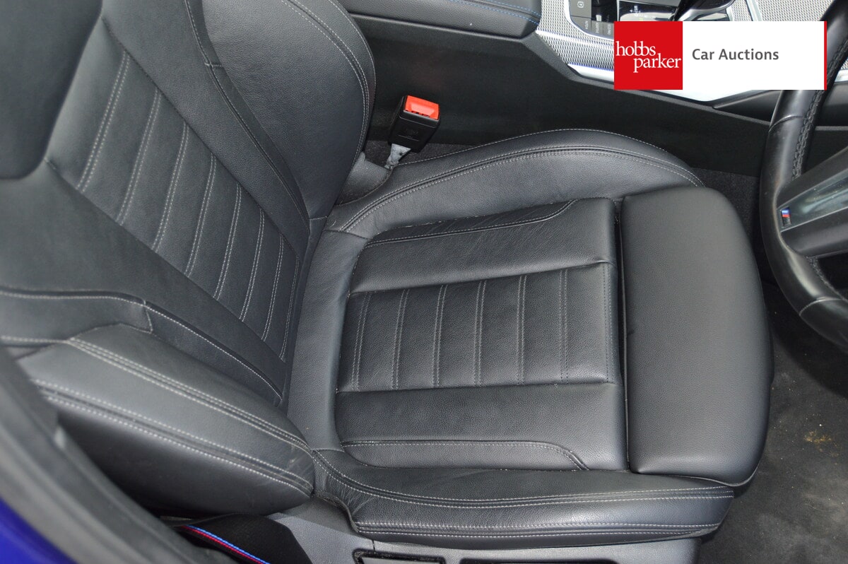 BMW 320I M SPORT AUTO image 16