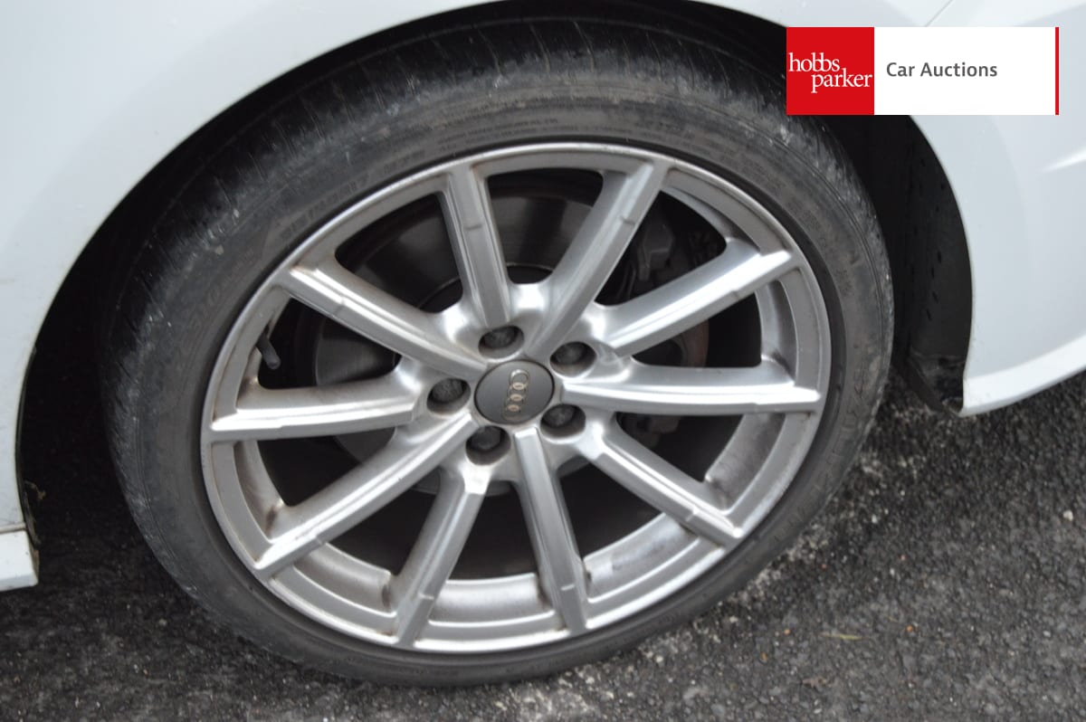 AUDI A1 S LINE NAV TFSI S-A image 12