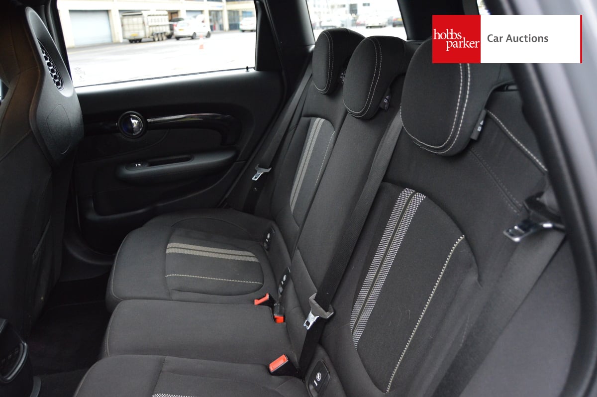 MINI CLUBMAN COOPER S SPORT AUTO image 14