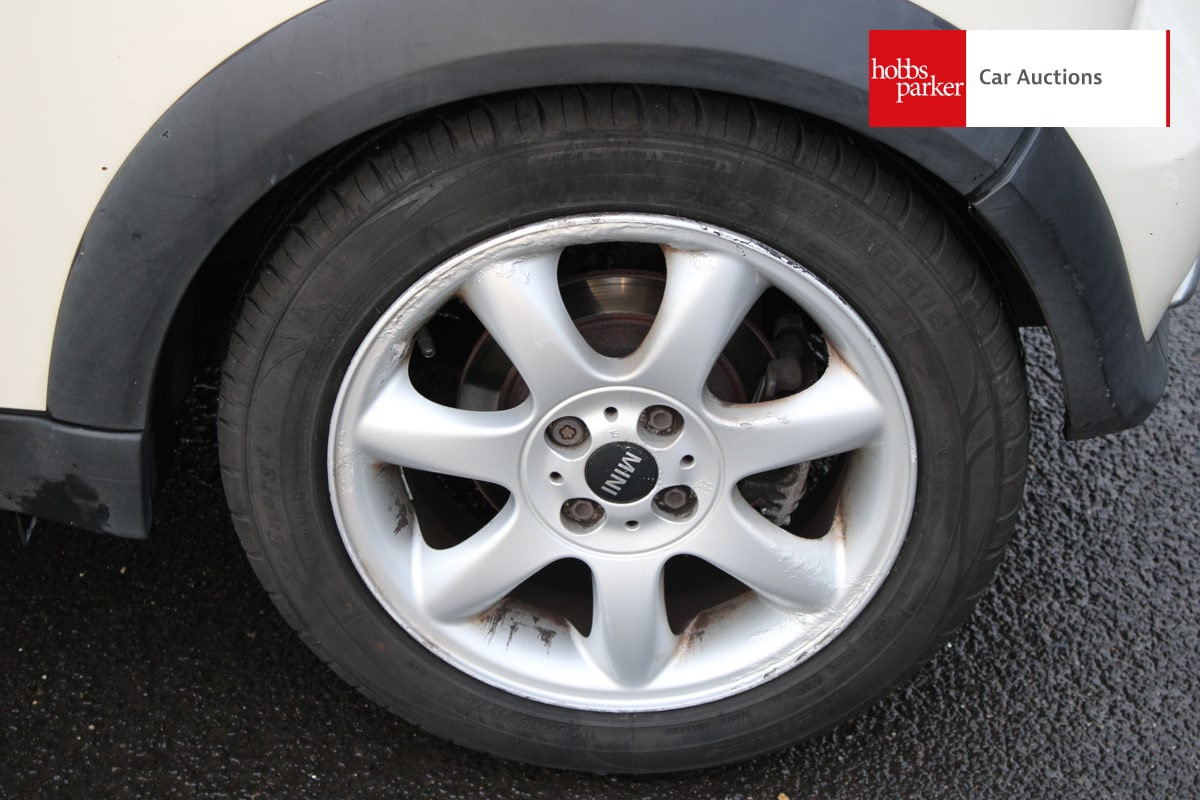 MINI COOPER AUTO image 11