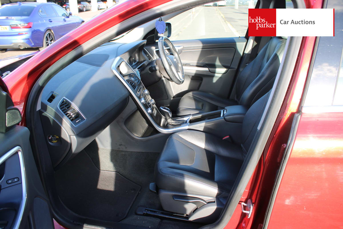 VOLVO XC60 SE LUX NAV D4 AUTO image 13