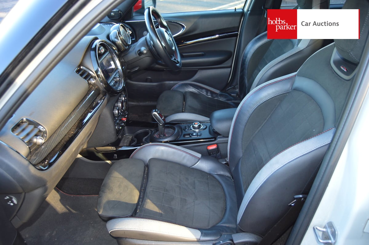 MINI CLUBMAN JOHN COOPER WORKS image 13