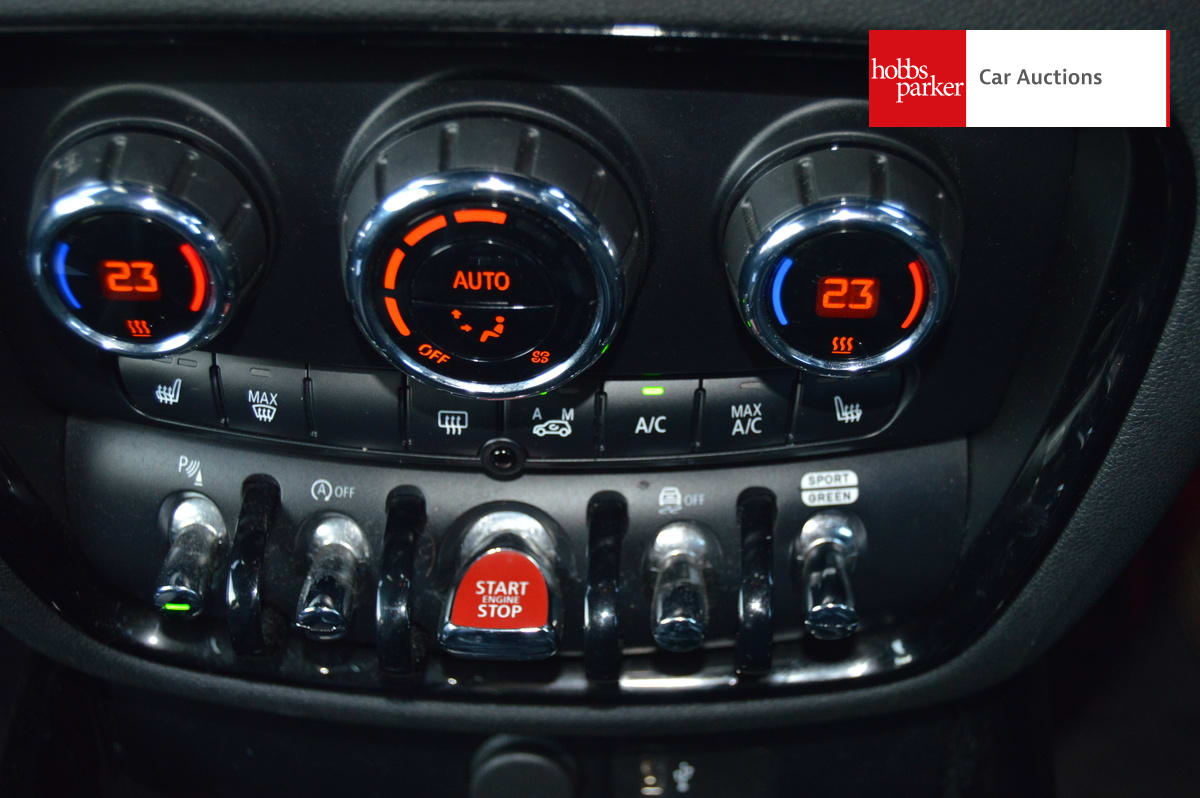 MINI CLUBMAN JOHN COOPER WORKS image 18