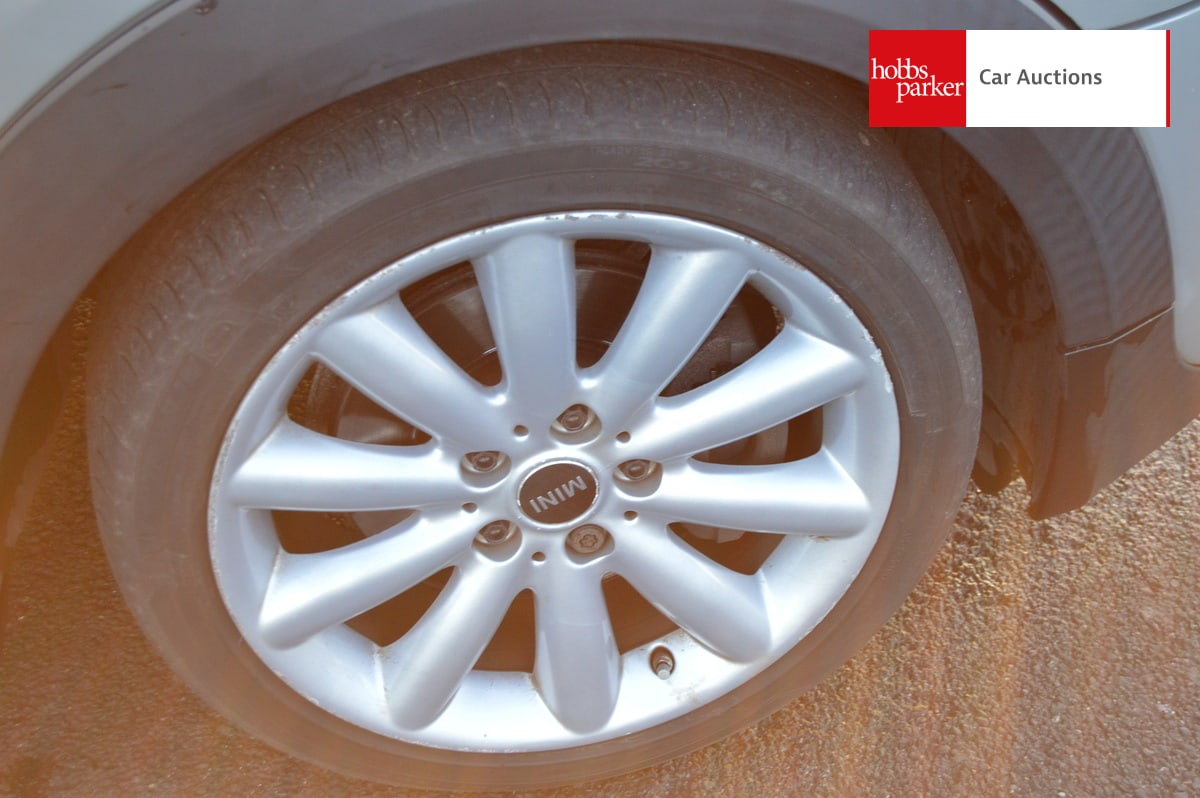 MINI COOPER SD image 12