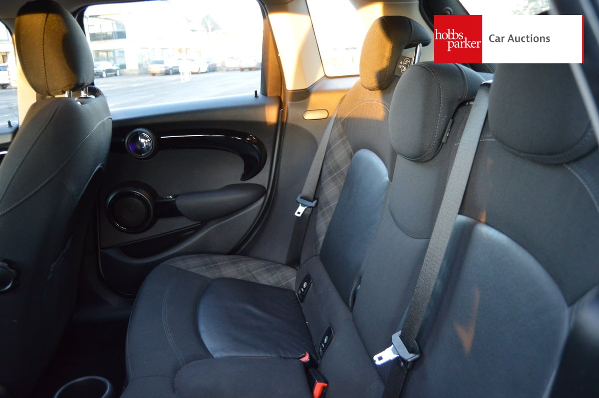 MINI COOPER SD image 14